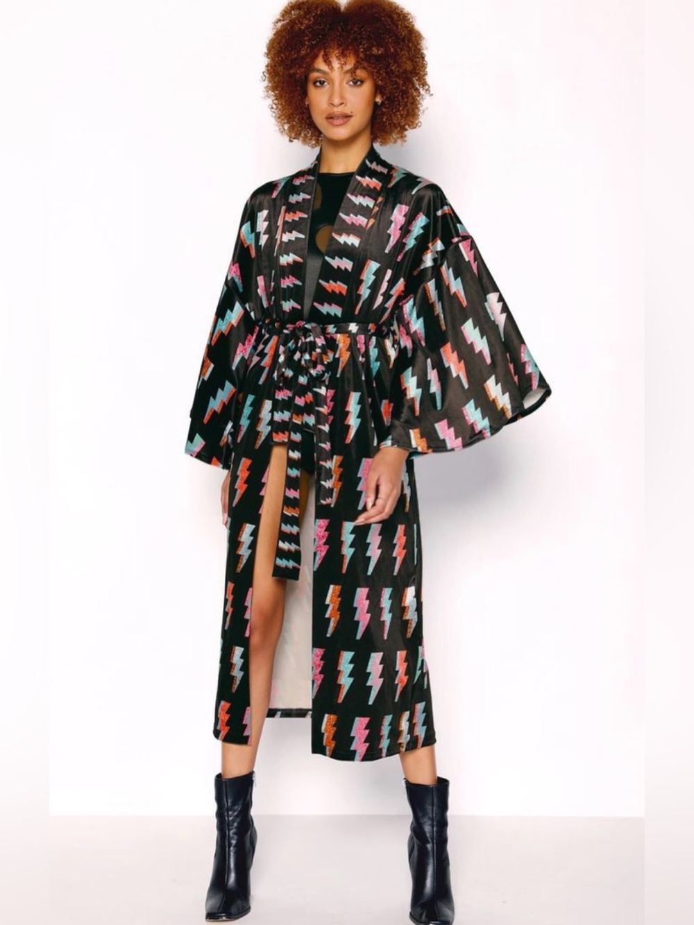 Blackmilk Clothing Ziggy Velvet Swan Kimono